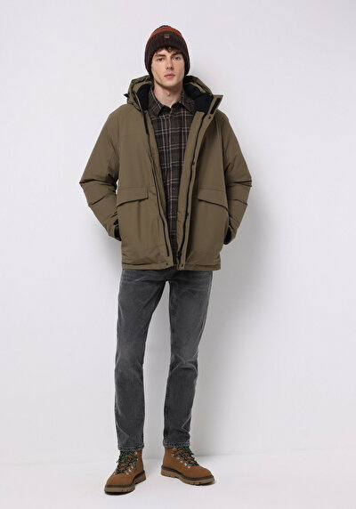 صورة من أخضر للرجال جاكيت