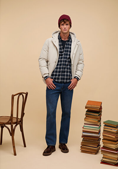 صورة من بيج فاتح للرجال جاكيت