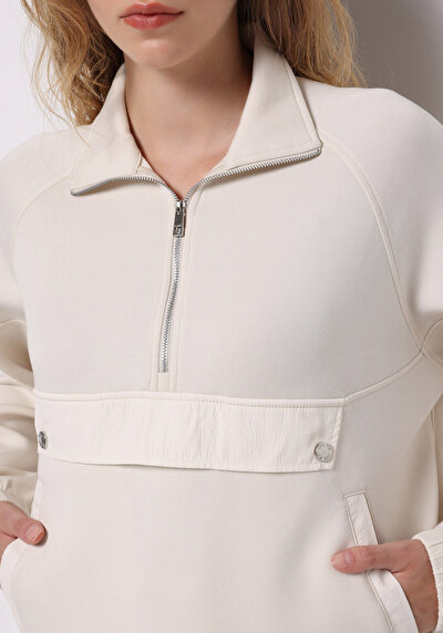 اعرض التفاصيل لـ بيج فاتح للنساء بلوز