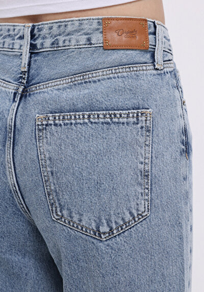 اعرض التفاصيل لـ أزرق للنساء بناطيل