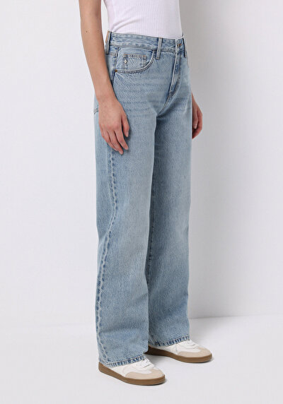 اعرض التفاصيل لـ أزرق للنساء بناطيل