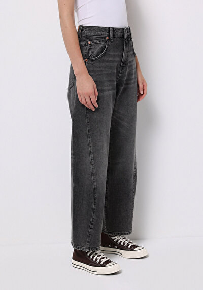 اعرض التفاصيل لـ أسود للنساء بناطيل