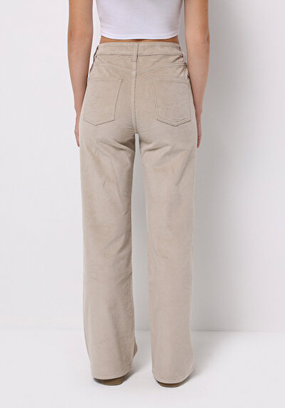 اعرض التفاصيل لـ بيج للنساء بناطيل