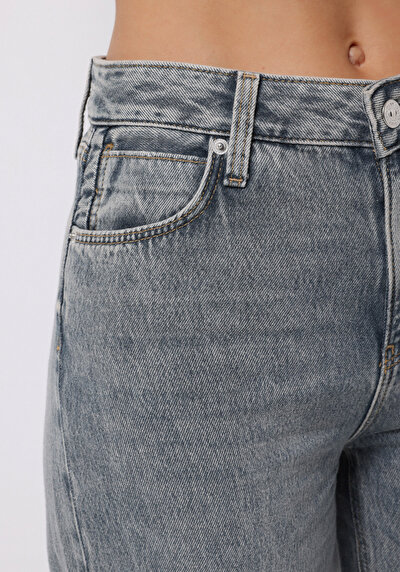 اعرض التفاصيل لـ أزرق للنساء بناطيل