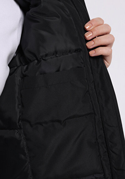 اعرض التفاصيل لـ أسود للنساء جاكيت