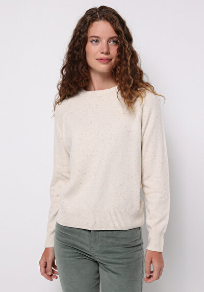 صورة من بيج فاتح للنساء 