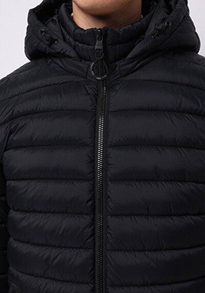 صورة من أسود للرجال جاكيت