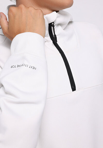 صورة من أبيض للرجال بلوز