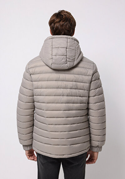 صورة من بيج للرجال جاكيت