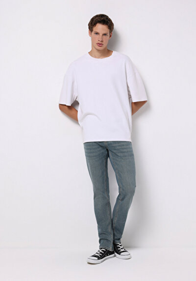 صورة من أزرق للرجال بناطيل