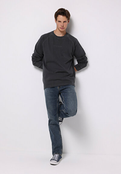 صورة من أزرق للرجال بناطيل