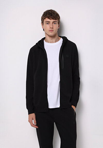 صورة من أسود للرجال بلوز