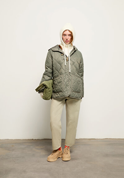 صورة من أخضر للنساء جاكيت