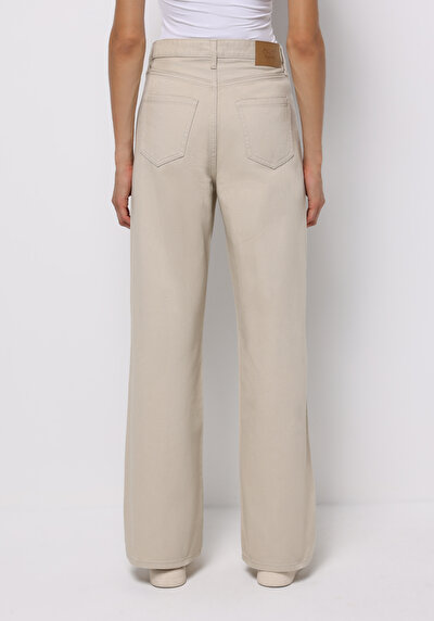 اعرض التفاصيل لـ بيج للنساء بناطيل