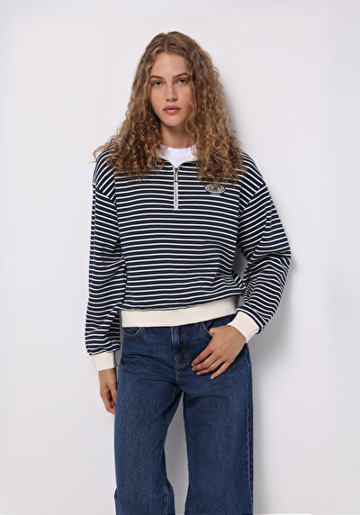 صورة من أزرق بحري للنساء بلوز