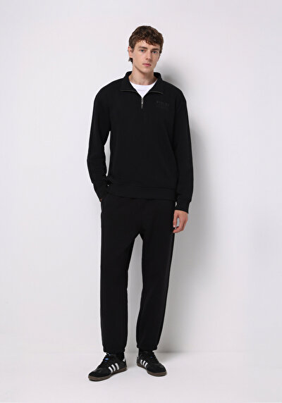 صورة من أسود للرجال بلوز