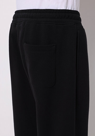 اعرض التفاصيل لـ أسود للرجال بنطال رياضي