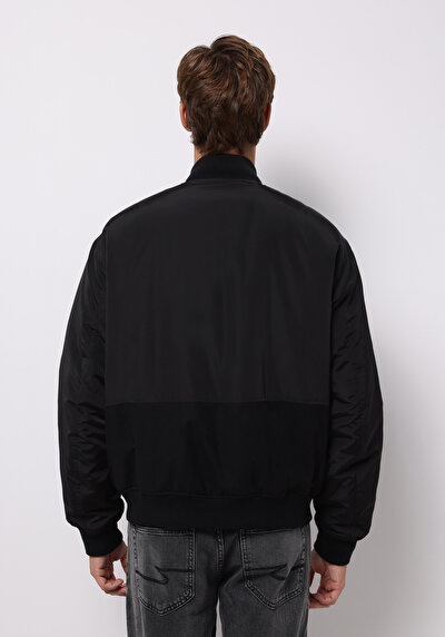 صورة من أسود للرجال جاكيت