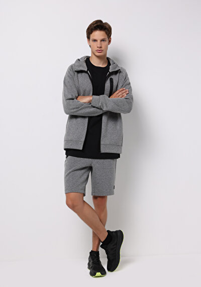 صورة من أنتراسيت للرجال شورت