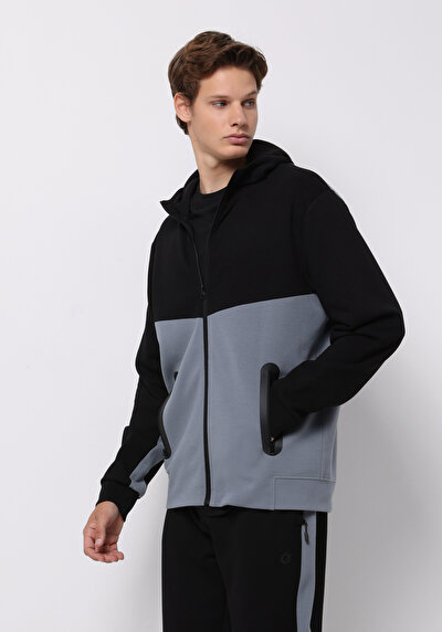 صورة من أسود للرجال بلوز