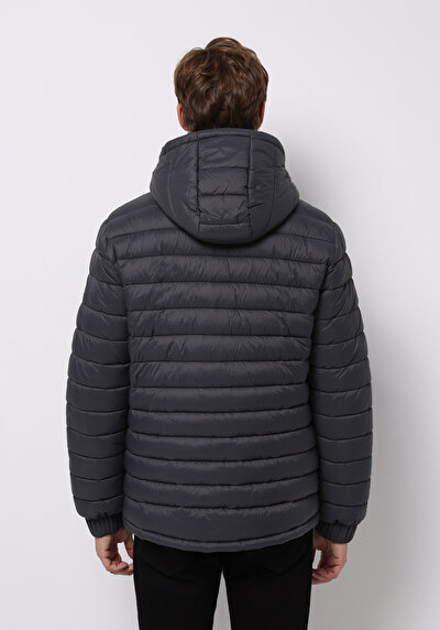 اعرض التفاصيل لـ أنتراسيت للرجال جاكيت