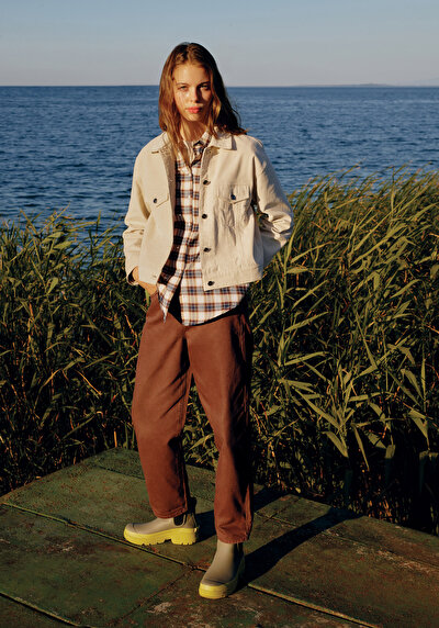 صورة من بيج فاتح للنساء 