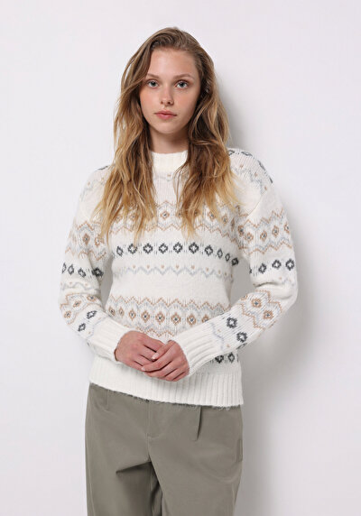 صورة من متعدد الألوان للنساء 