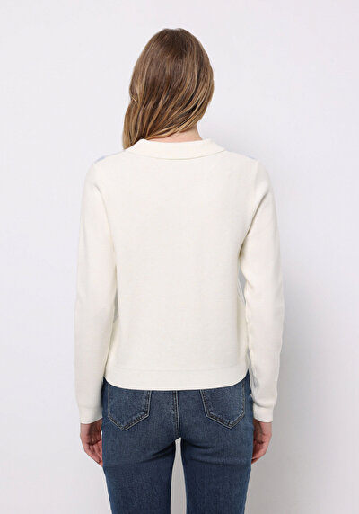 صورة من أبيض للنساء