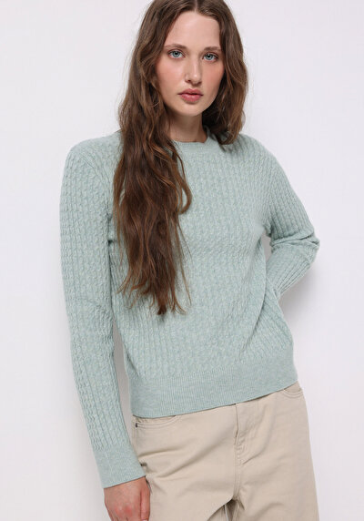 صورة من أخضر للنساء 