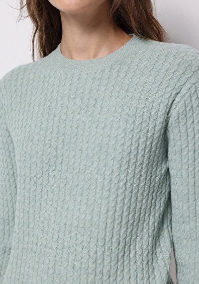 صورة من أخضر للنساء