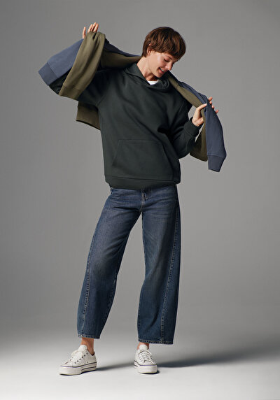 صورة من أزرق للنساء بناطيل