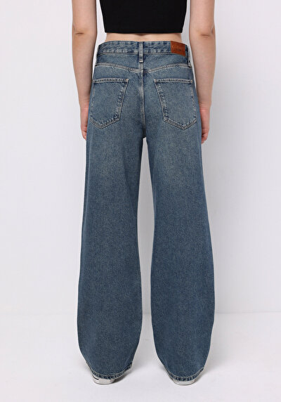 اعرض التفاصيل لـ أسود للنساء بناطيل