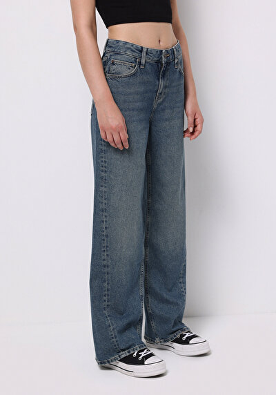 اعرض التفاصيل لـ أسود للنساء بناطيل