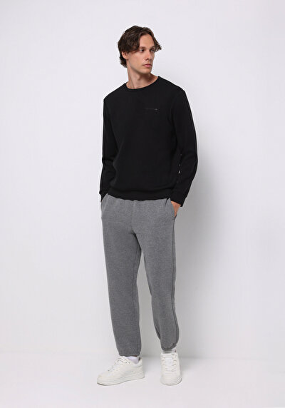 صورة من أنتراسيت للرجال بنطال رياضي