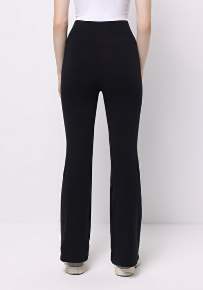 اعرض التفاصيل لـ أسود للنساء 