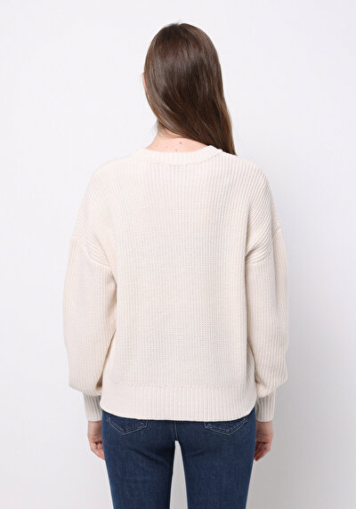 صورة من بيج فاتح للنساء