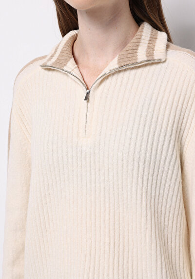 اعرض التفاصيل لـ بيج فاتح للنساء 