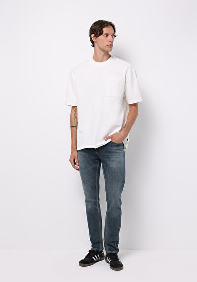 صورة من أزرق للرجال بناطيل