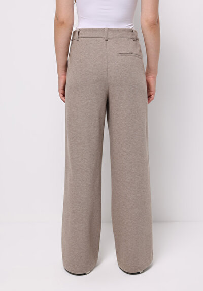 اعرض التفاصيل لـ بيج للنساء بنطال رياضي