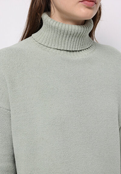 صورة من أخضر للنساء