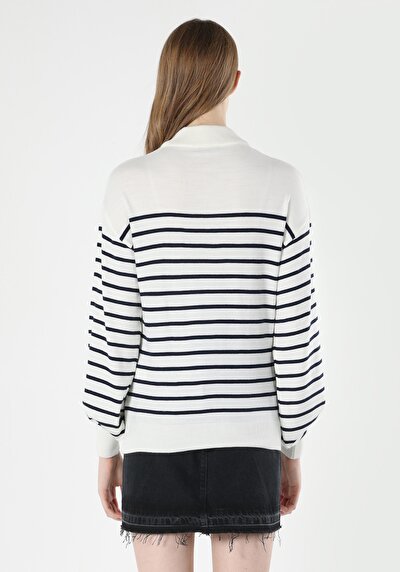 صورة من بيج فاتح للنساء