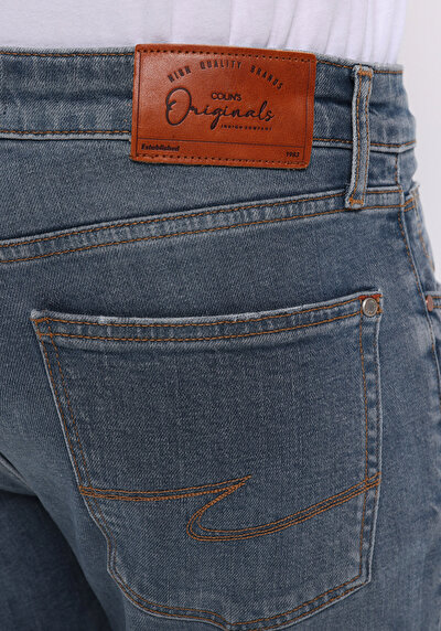 اعرض التفاصيل لـ أزرق للرجال بناطيل