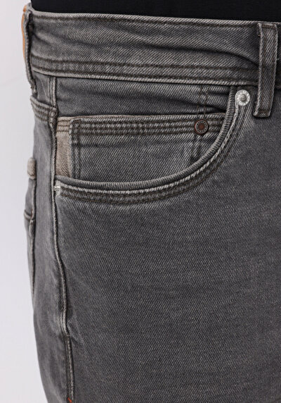 اعرض التفاصيل لـ أسود للرجال بناطيل