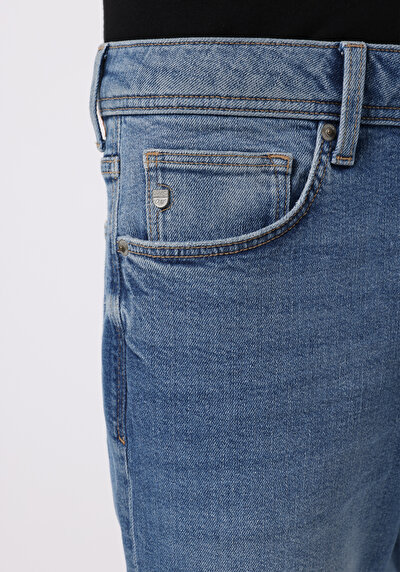 اعرض التفاصيل لـ أزرق فاتح للرجال بناطيل