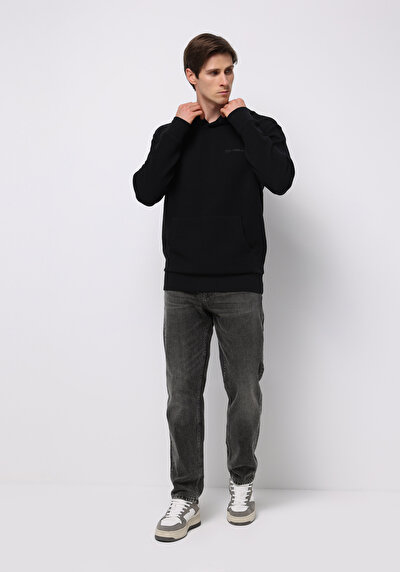 صورة من أسود للرجال بلوز