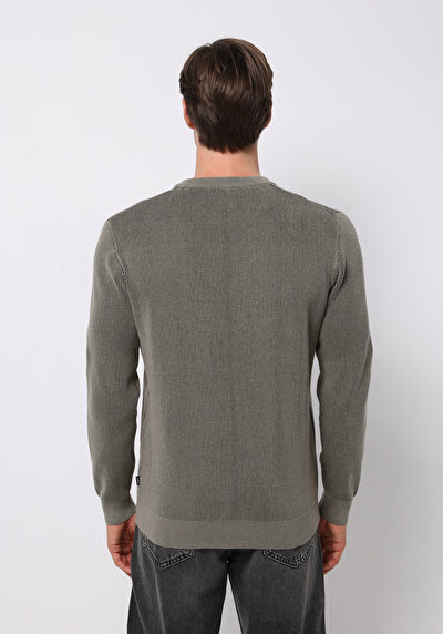 اعرض التفاصيل لـ كاكي للرجال بلوفر