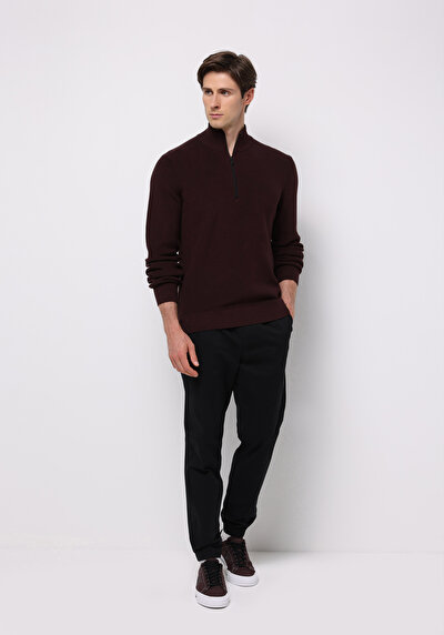 صورة من أسود للرجال بناطيل