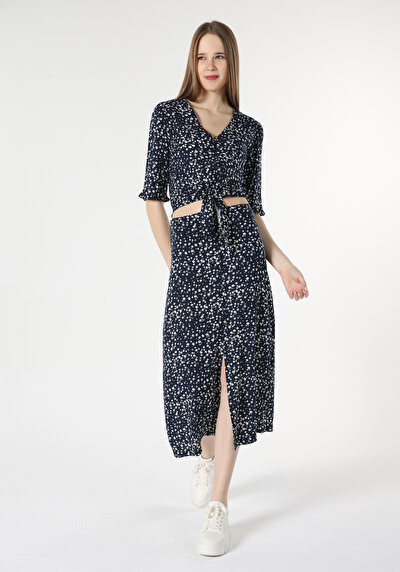 صورة من أزرق بحري للنساء تنورة