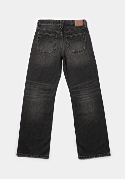 اعرض التفاصيل لـ أسود للنساء بناطيل