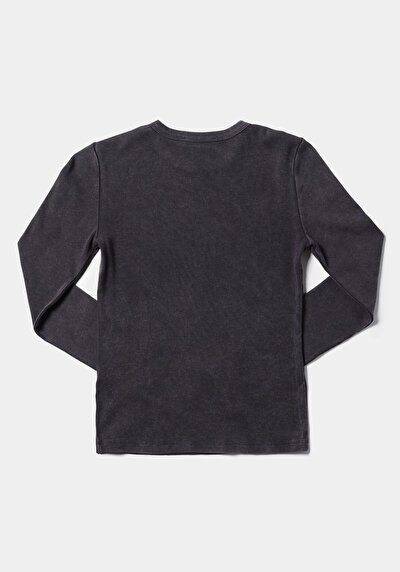 اعرض التفاصيل لـ أنتراسيت للنساء تي شيرت كم طويل